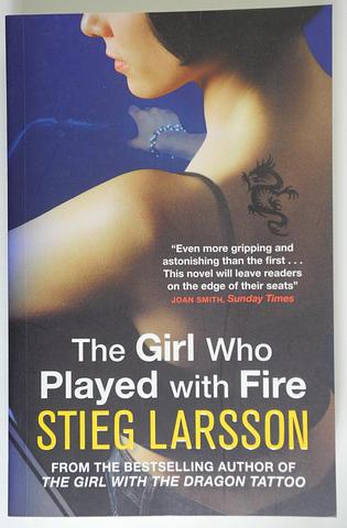 LARSSON, Stieg - The girl who played with fire